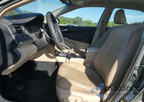 2012 Toyota Camry Base z USA, uszkodzony, nr VIN 4T1BF1FK2CU513216